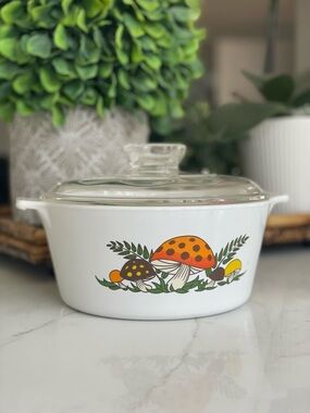 Vintage Merry Mushroom Corningware White Casserole Dish with original Lid